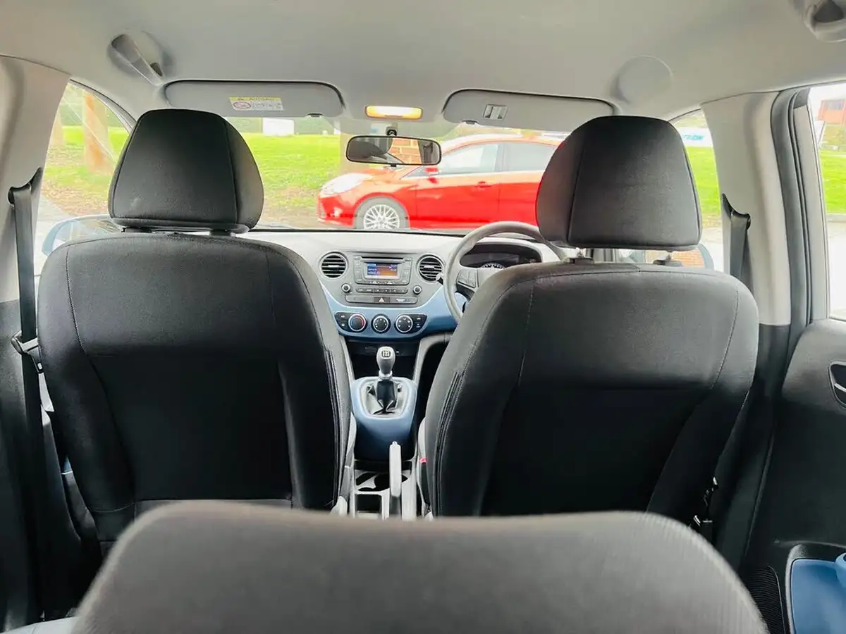 2015-hyundai-i10-10-se-big-22