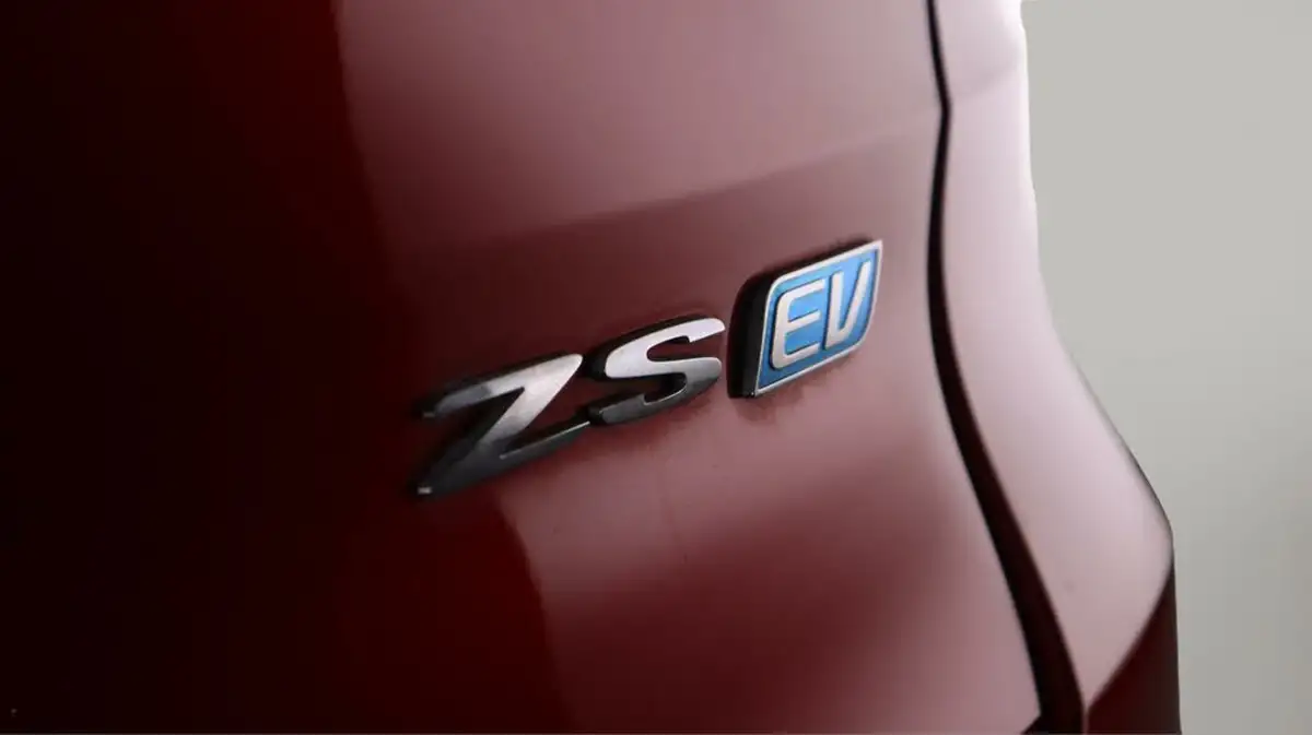2021-mg-zs-suv-e-exclusive-ev-big-21