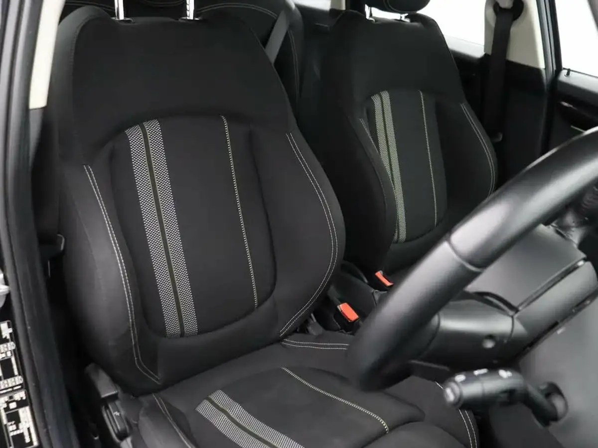 2022-mini-cooper-20-cooper-s-classic-hatchback-5d-big-8