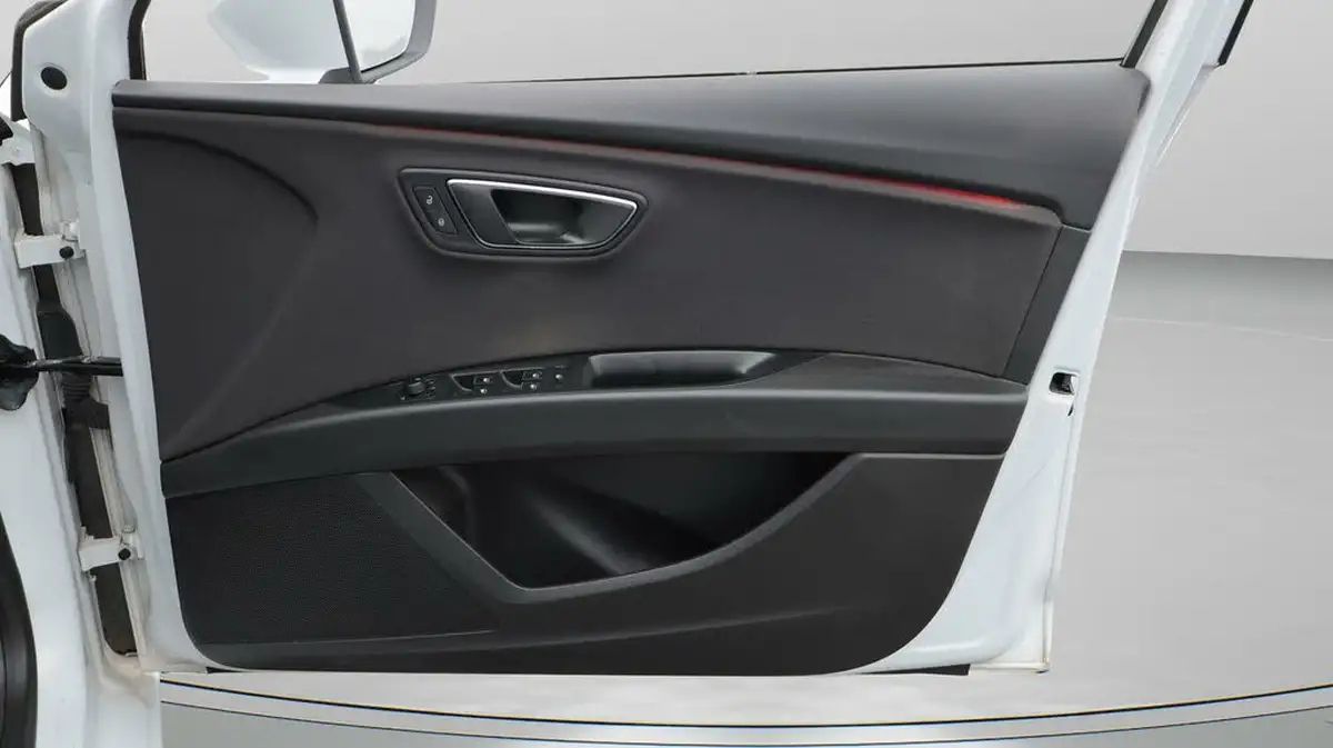 2020-seat-leon-15-tsi-evo-fr-130ps-hatchback-big-15