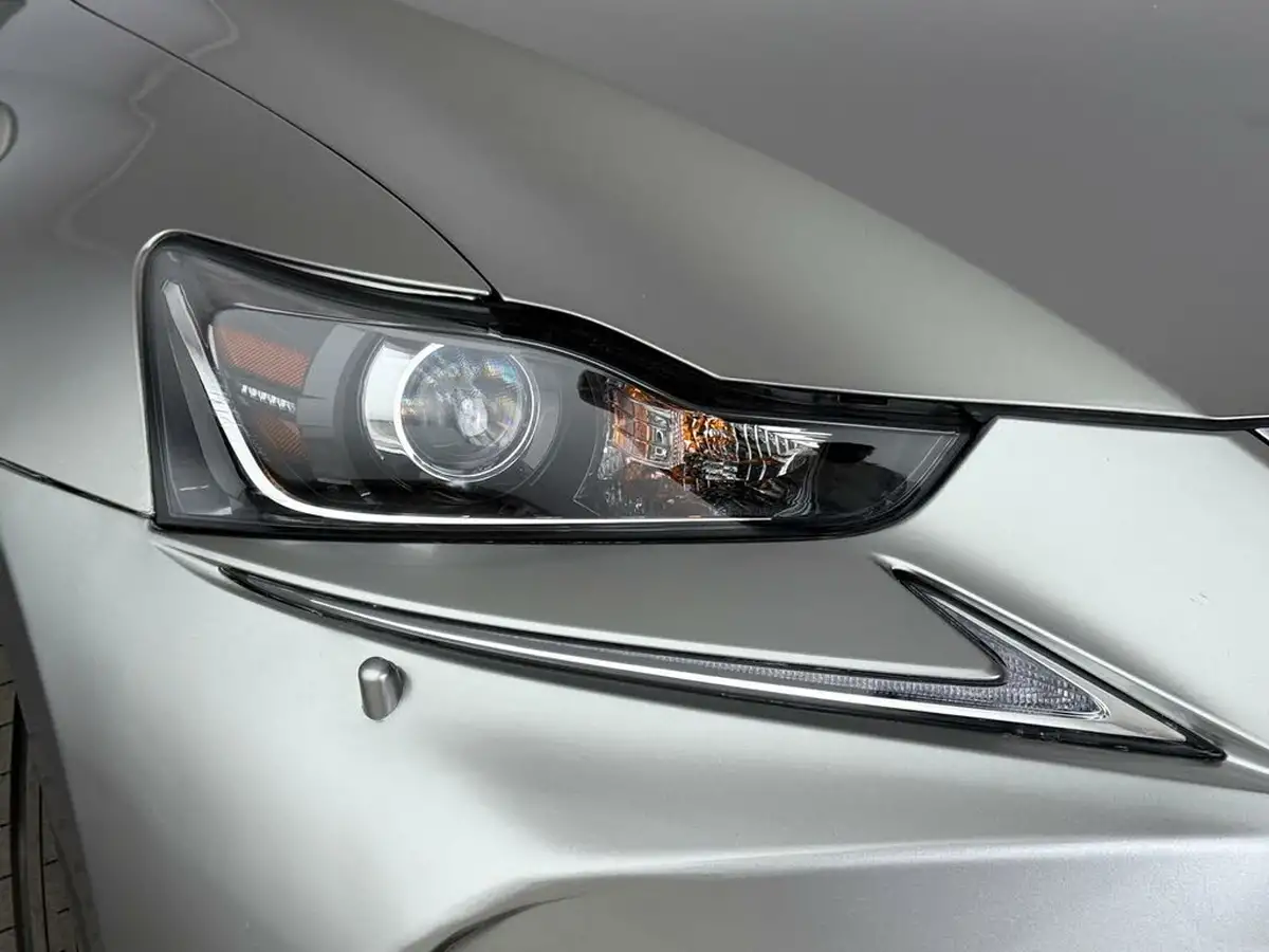 2018-lexus-is-300h-25-advance-lexus-navigation-big-6