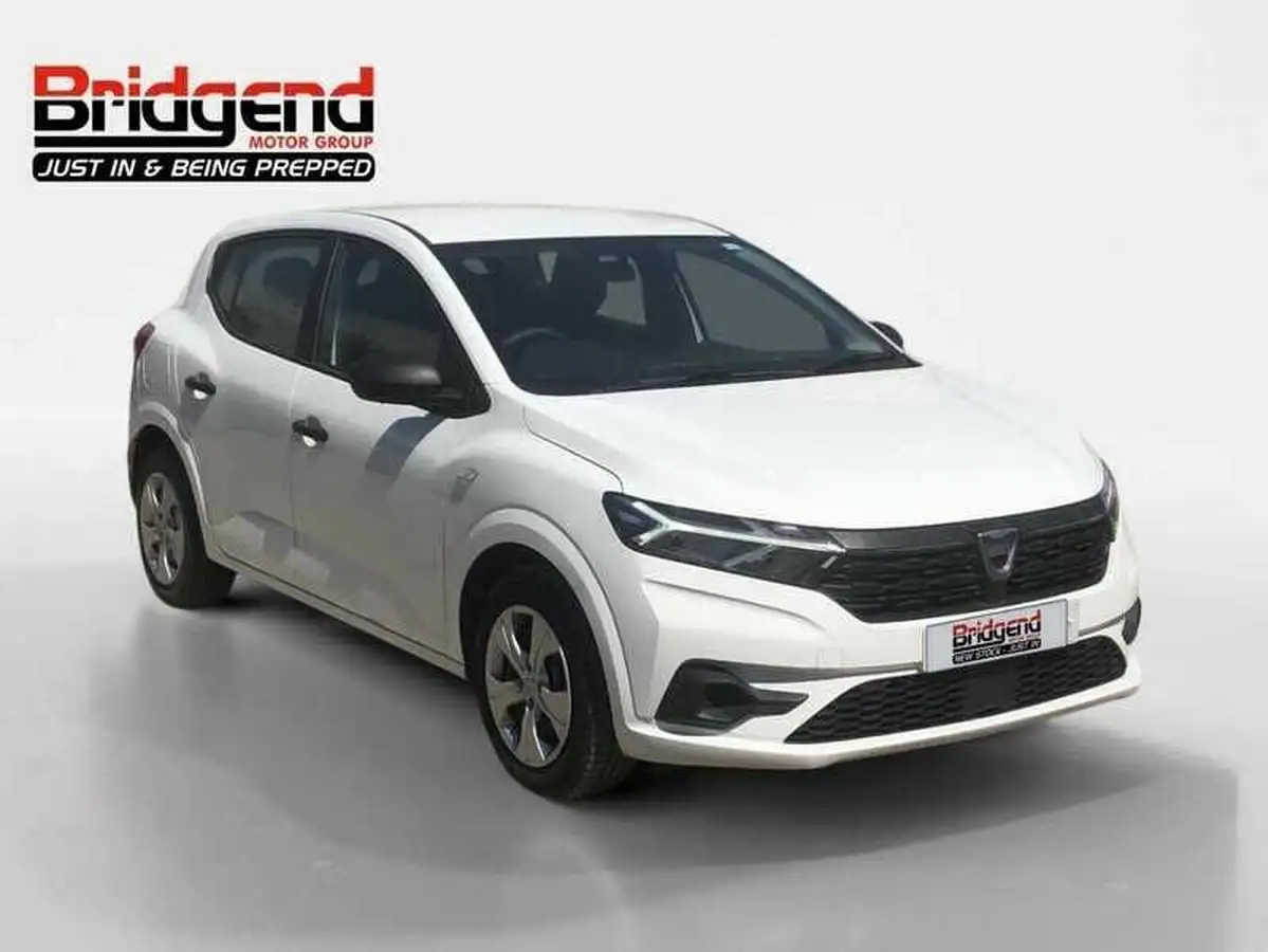2021-dacia-sandero-10-tce-essential-90bhp-big-0