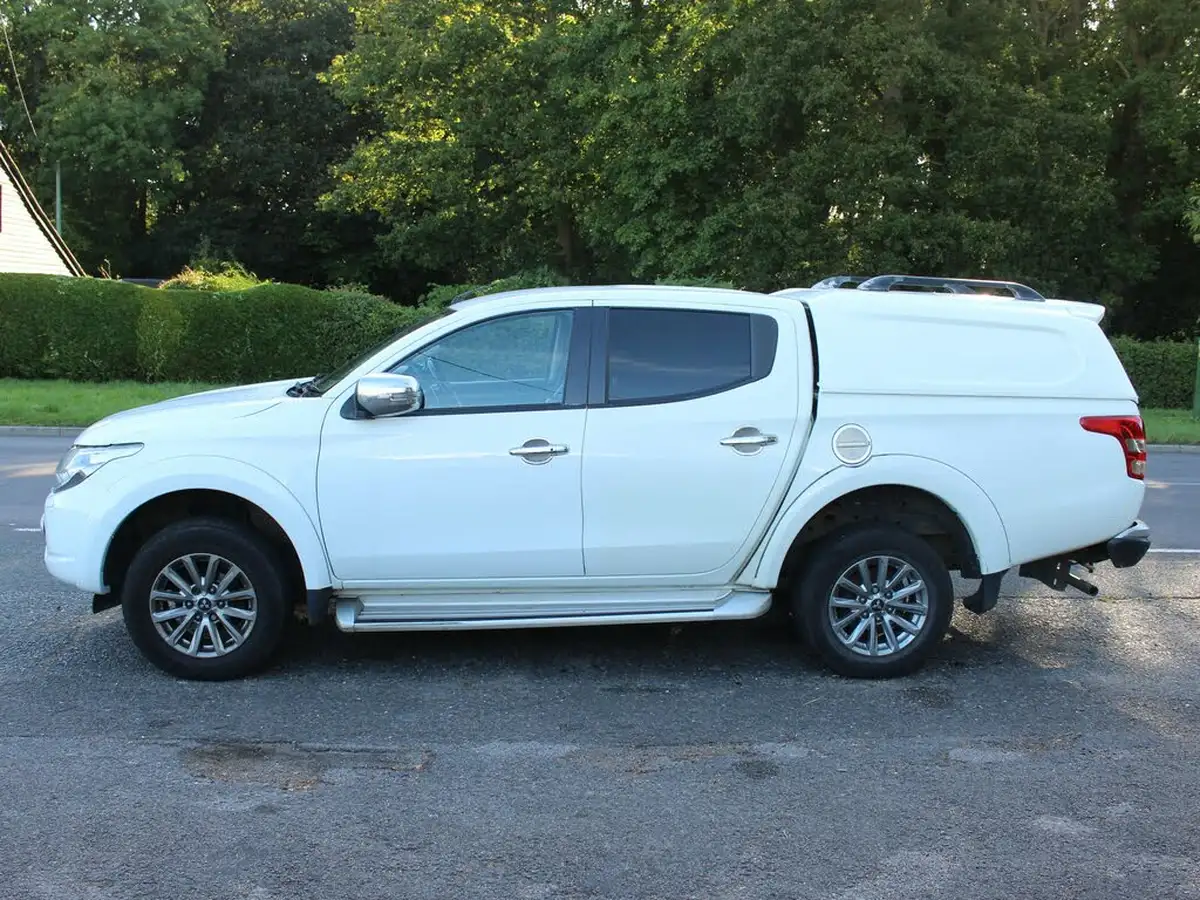 2019-mitsubishi-l200-24di-d-barbarian-eu6b-auto-big-1