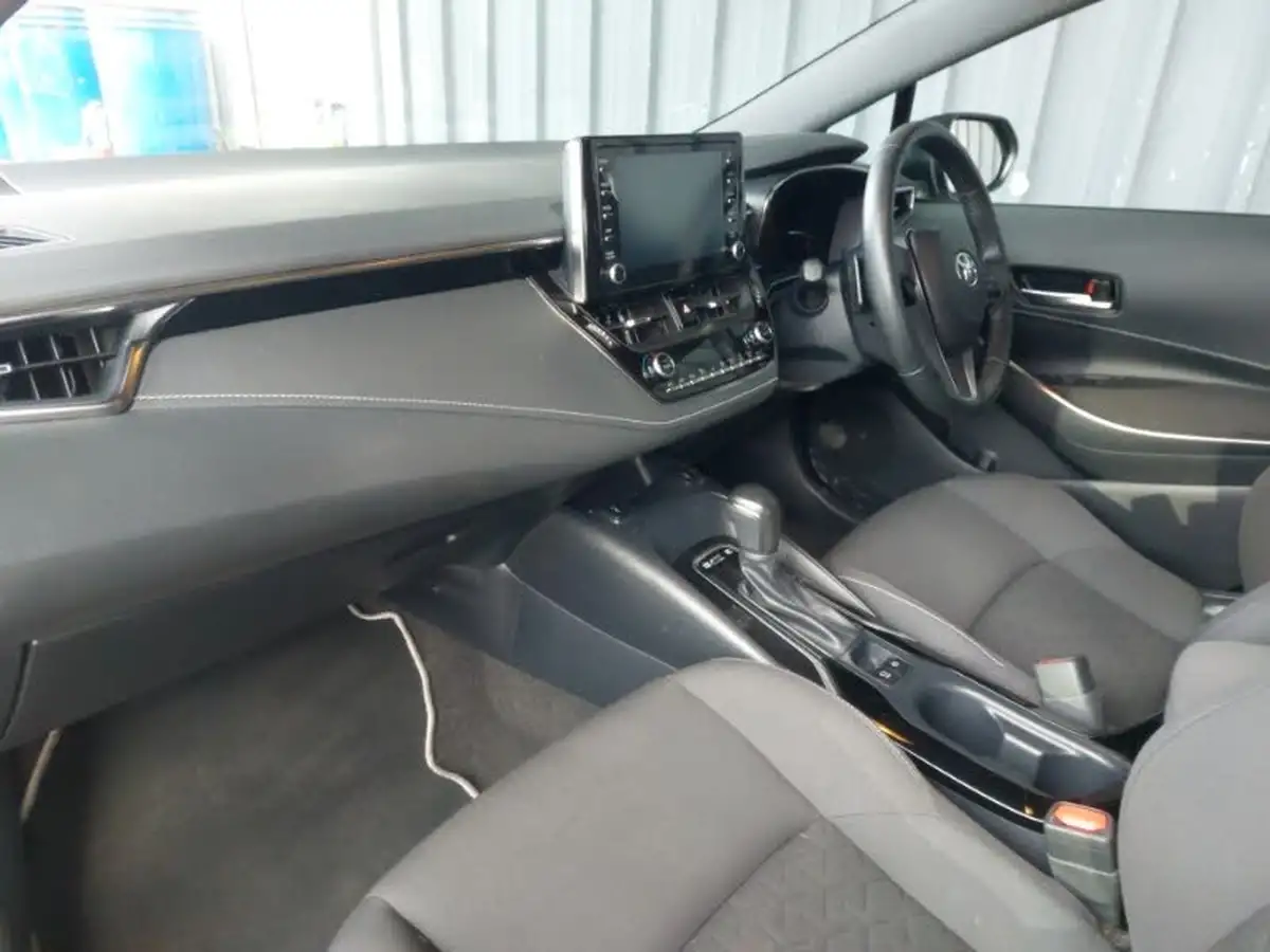 2022-toyota-corolla-20-vvt-i-icon-193bhp-hatchback-big-4