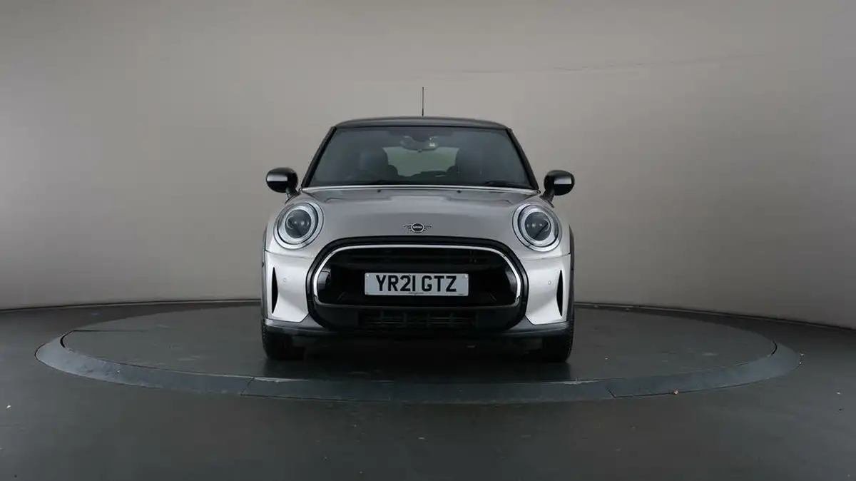 2021-mini-cooper-15-cooper-exclusive-hatchback-3d-big-2