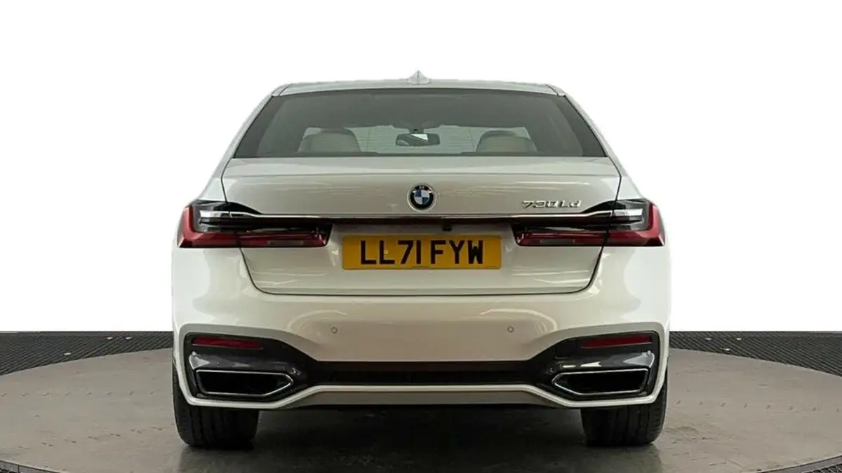 2021-bmw-7-series-30td-730ld-m-sport-big-4