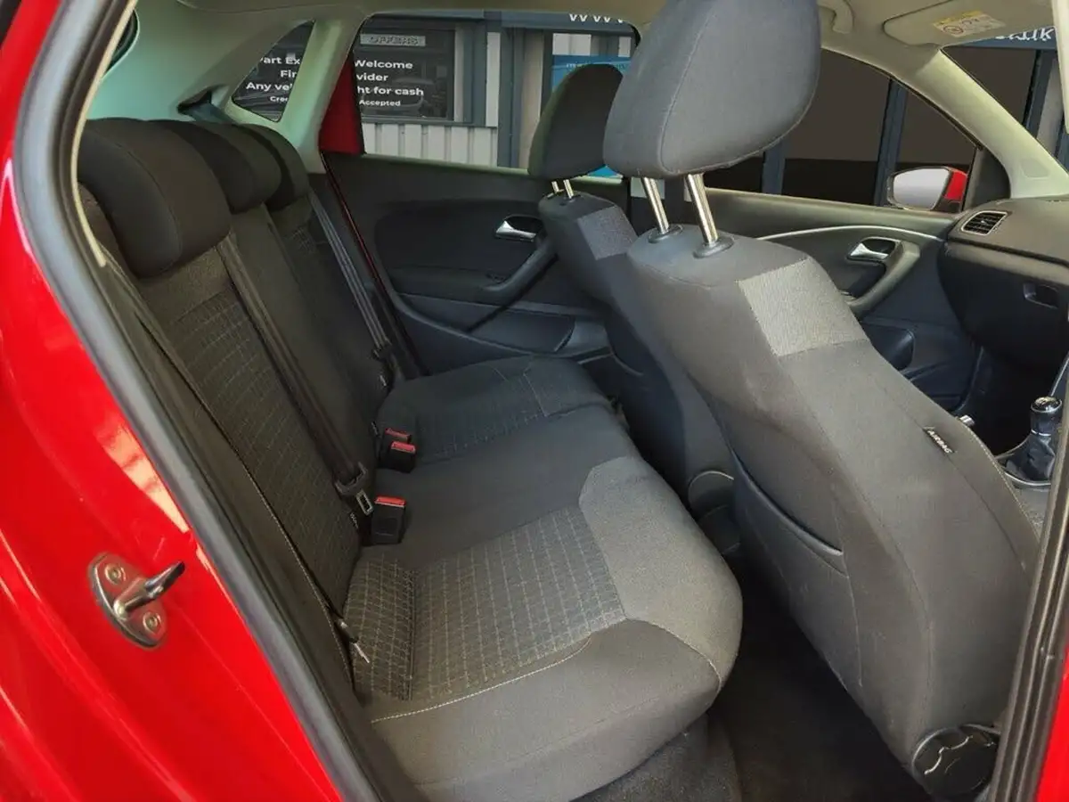 2016-volkswagen-polo-10-match-60ps-5d-big-11