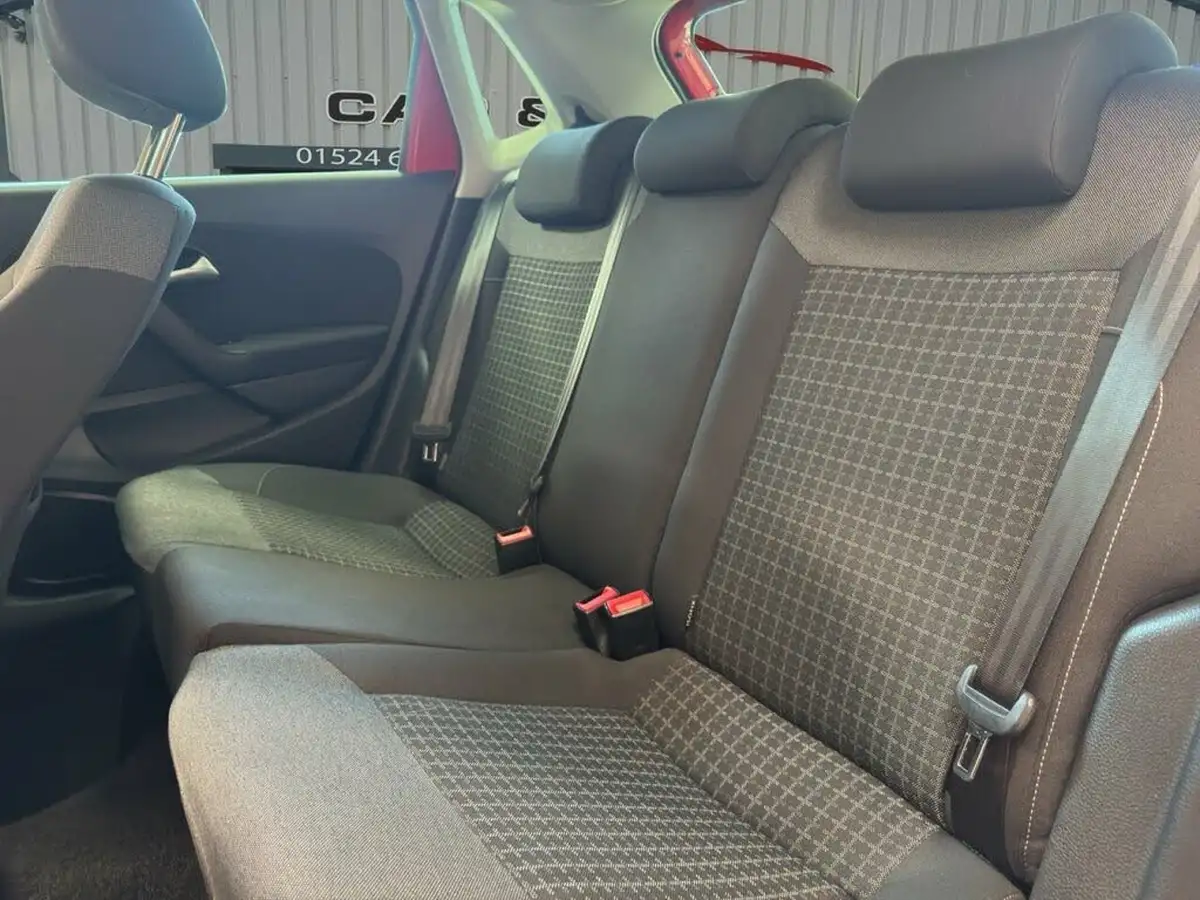 2016-volkswagen-polo-10-match-60ps-5d-big-59
