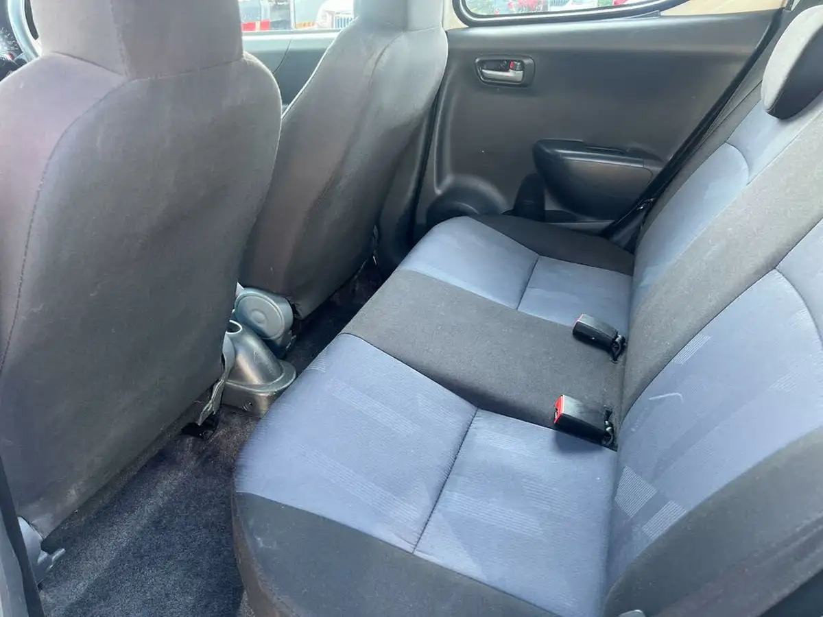 2014-suzuki-alto-10-sz-big-17