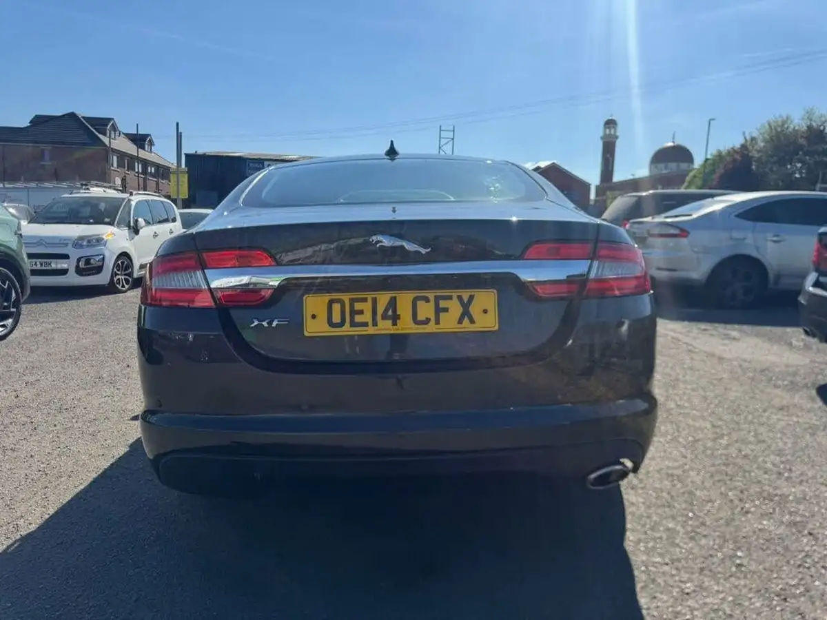 2014-jaguar-xf-22td-premium-luxury-163ps-saloon-4d-big-11