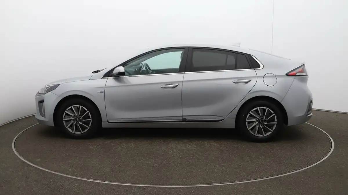 2020-hyundai-ioniq-e-premium-se-electric-100kw-big-65