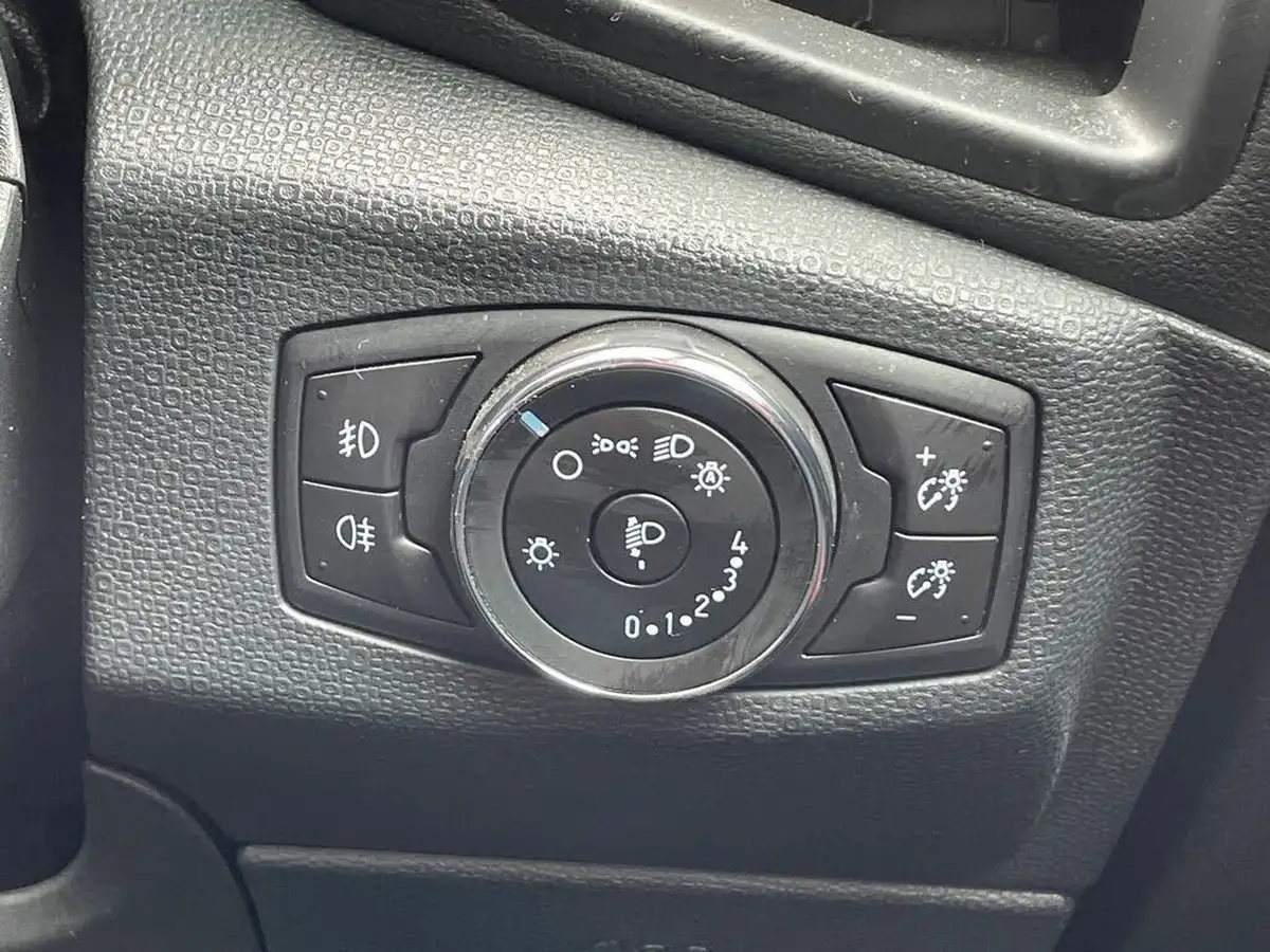2019-ford-ecosport-10t-titanium-125ps-big-29