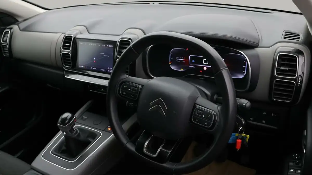 2019-citroen-c5-aircross-12-puretech-flair-big-8