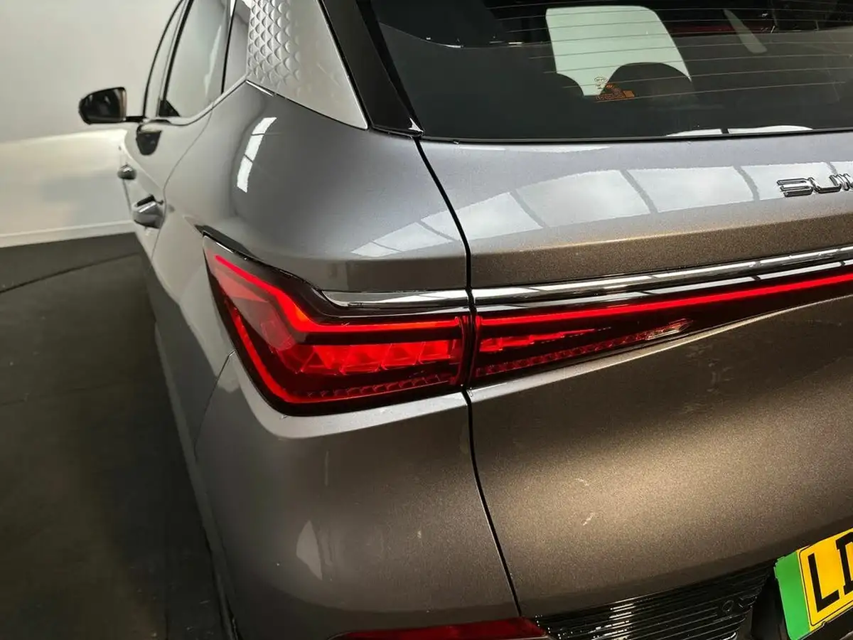 2024-byd-atto-3-e-design-big-32