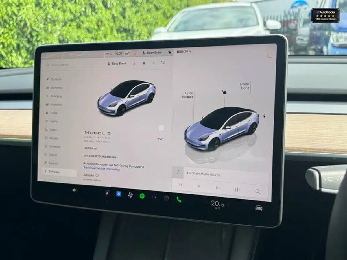 2022-tesla-model-3-e-long-range-big-22