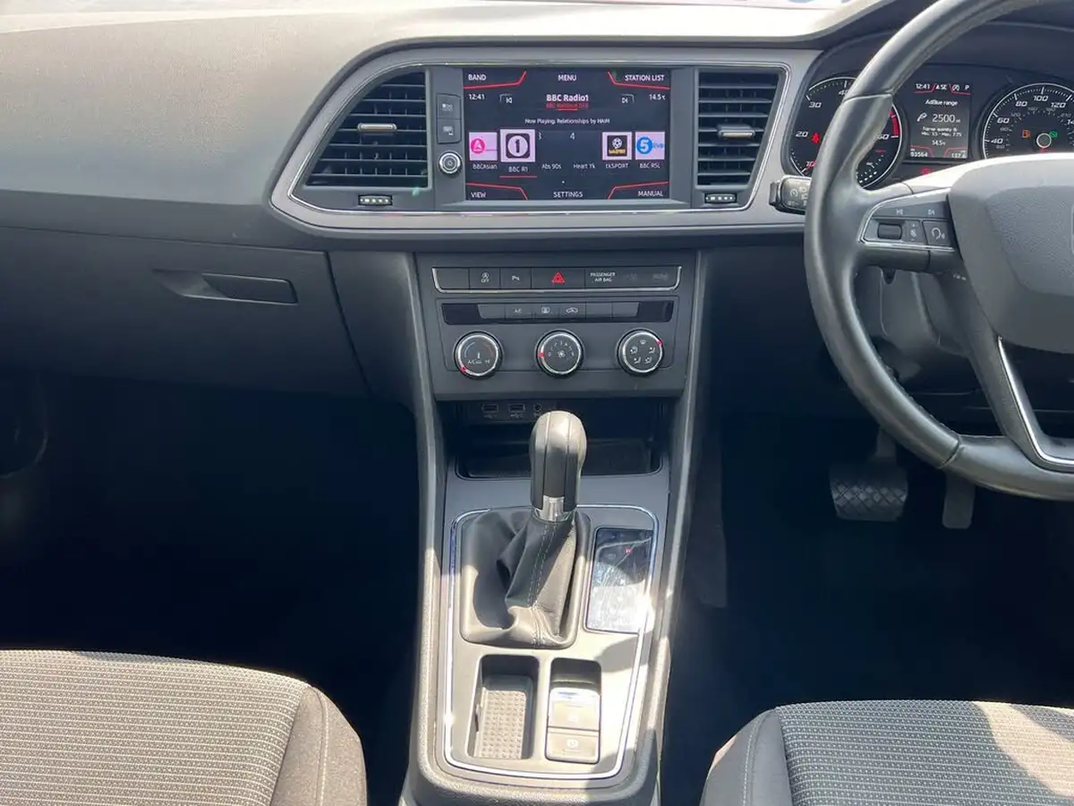 2020-seat-leon-20tdi-se-dynamic-150ps-hatchback-dsg-big-21