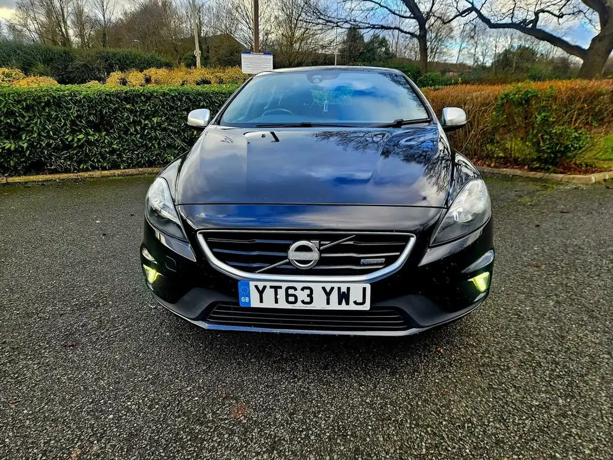 2013-volvo-v40-16td-d2-r-design-nav-powershift-big-9