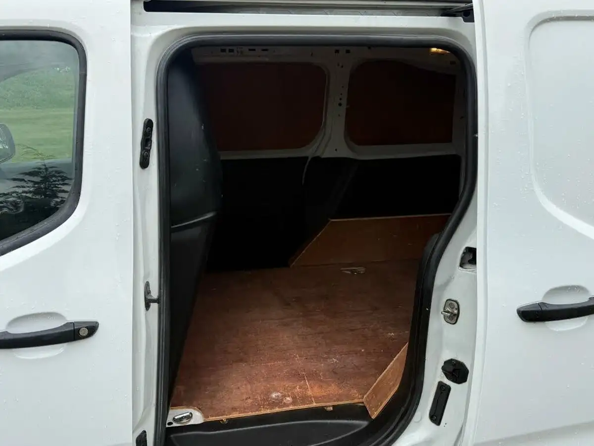 2021-citroen-berlingo-15bluehdi-650-enterprise-ss-big-13