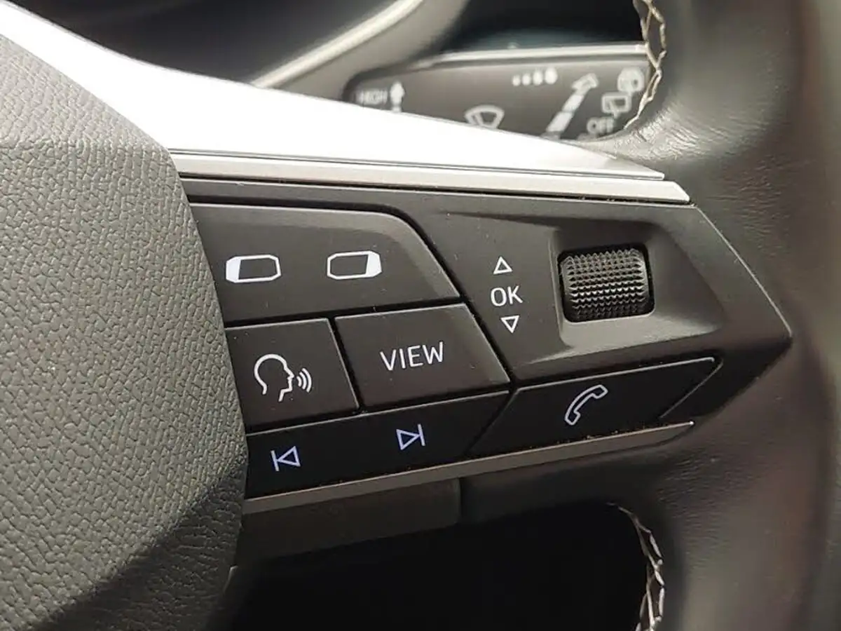 2021-seat-arona-10-tsi-xperience-lux-dsg-big-18