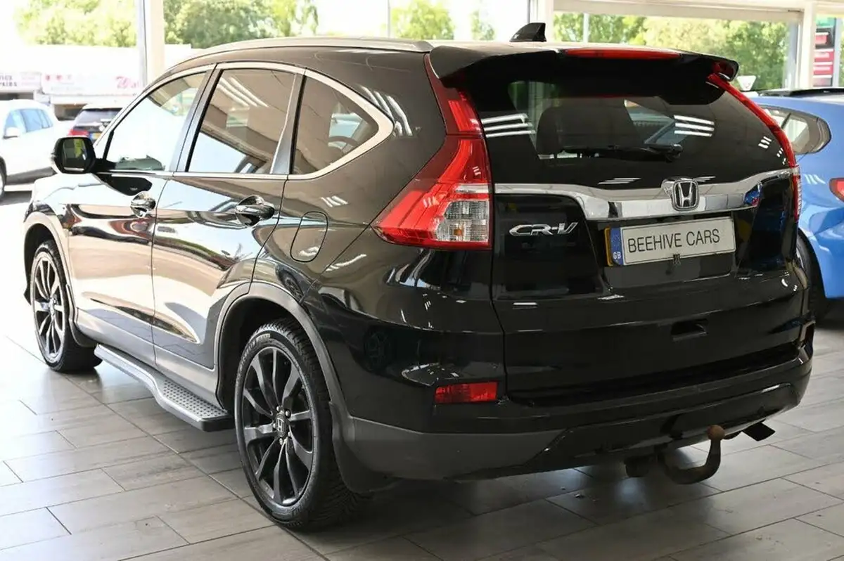 2017-honda-cr-v-16i-dtec-black-edition-big-8