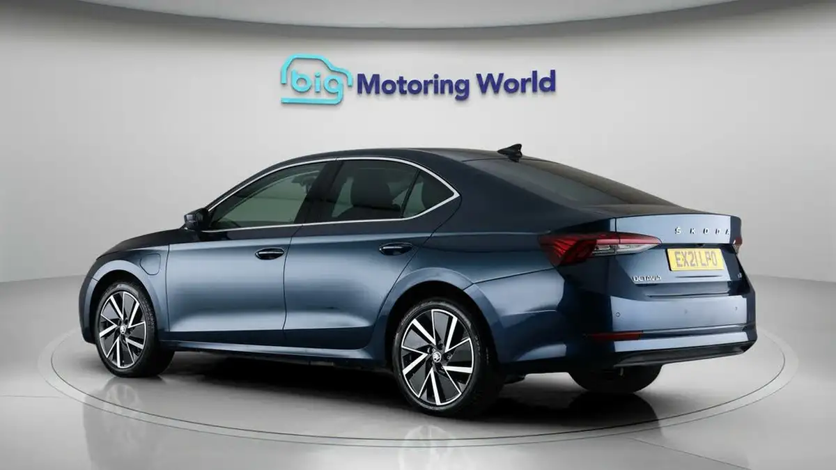 2021-skoda-octavia-14-tsi-se-l-hatchback-big-5
