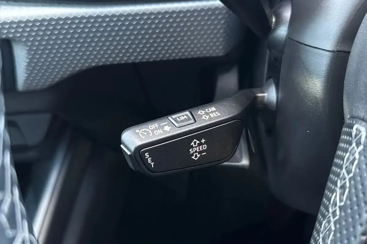 2025-audi-a1-15-35-tfsi-s-line-big-37