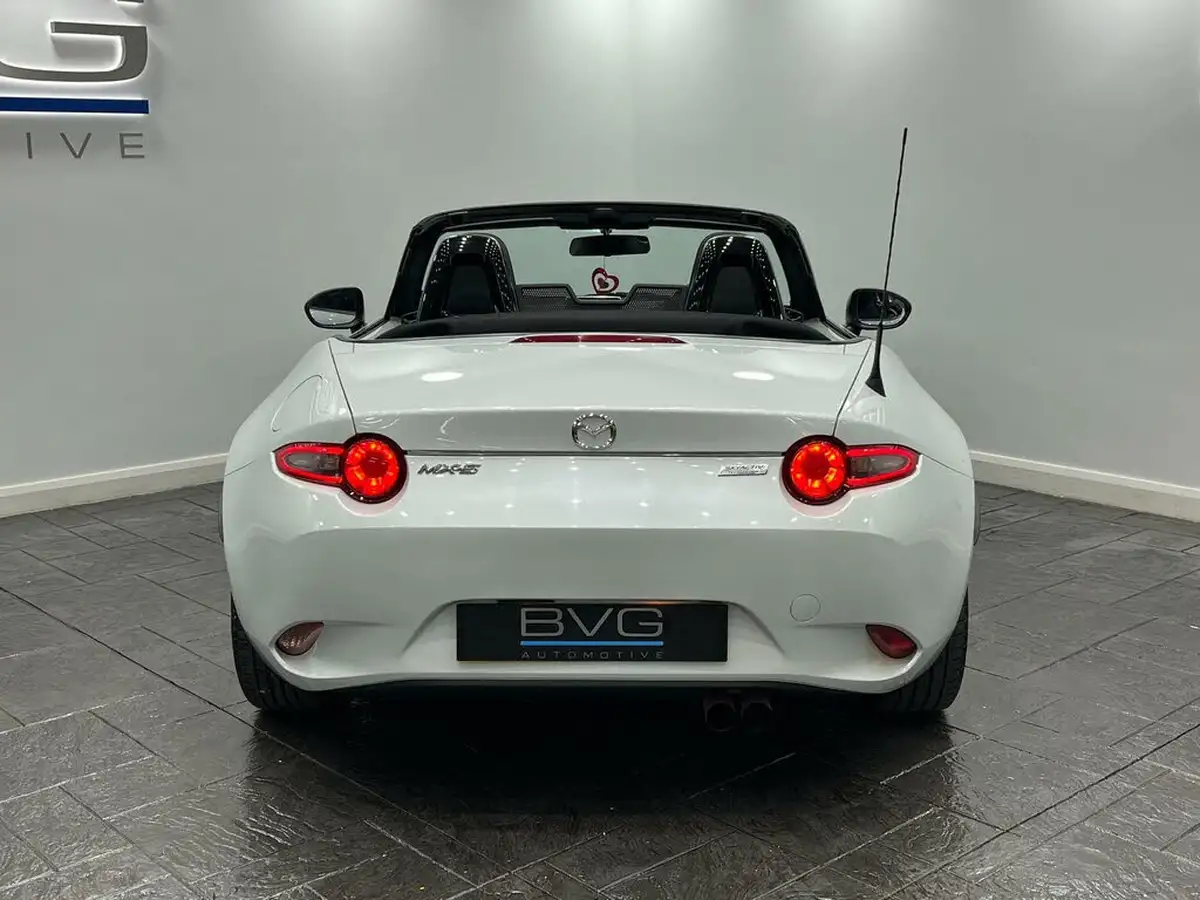 2015-mazda-mx-5-15-se-l-nav-big-13