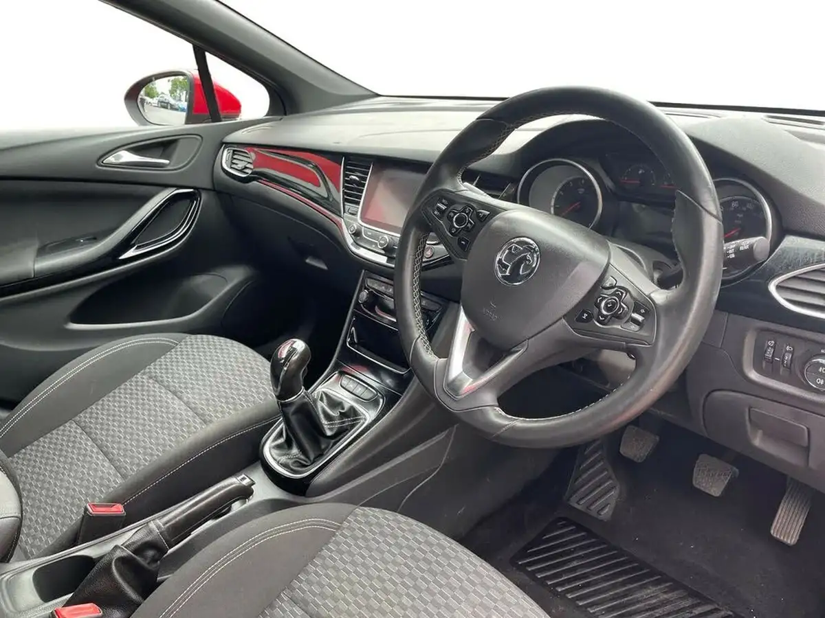 2017-vauxhall-astra-14i-16v-turbo-sri-nav-150ps-hatchback-big-14