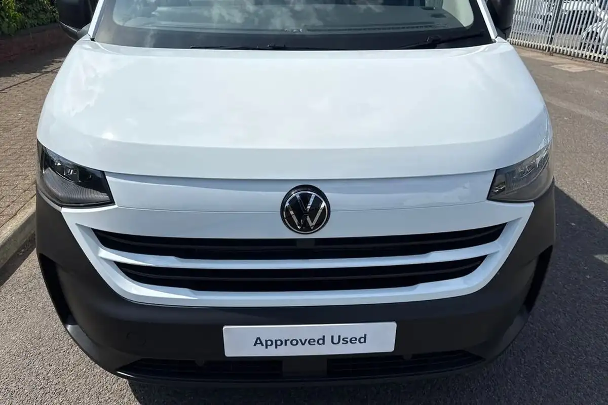 2025-volkswagen-transporter-20tdi-t30-commerce-plus-bmt-swb-150pseu6e-big-27