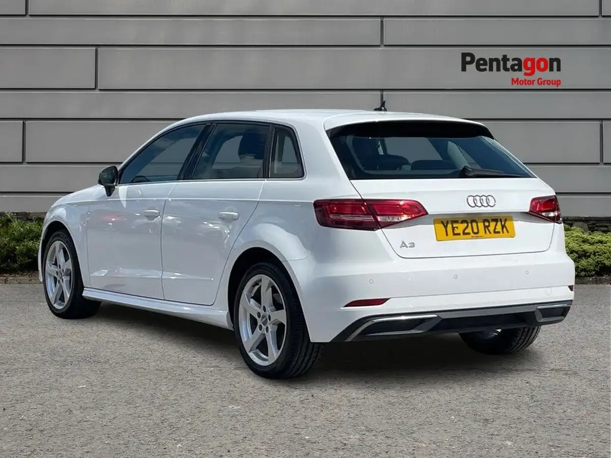 2020-audi-a3-14-40-e-tron-big-1