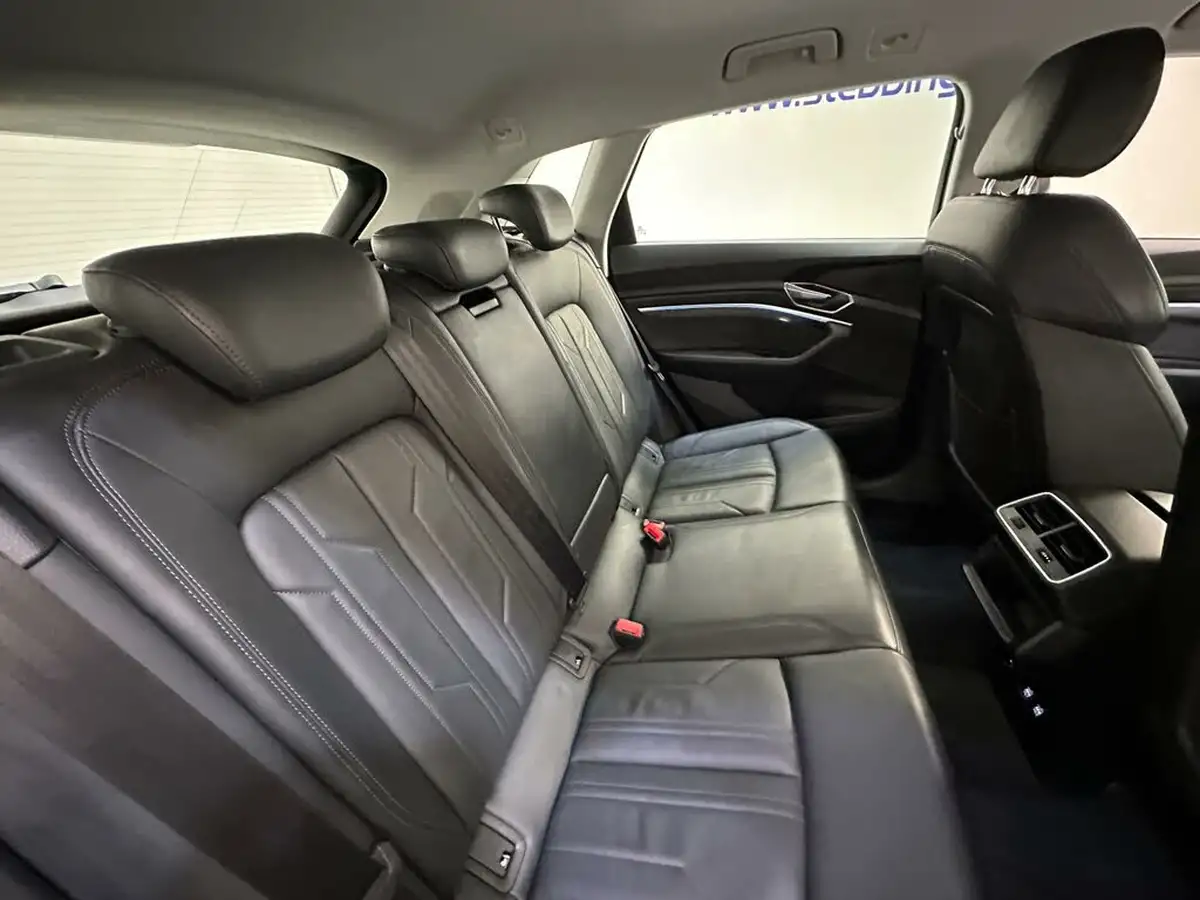 2020-audi-e-tron-50e-sport-big-20