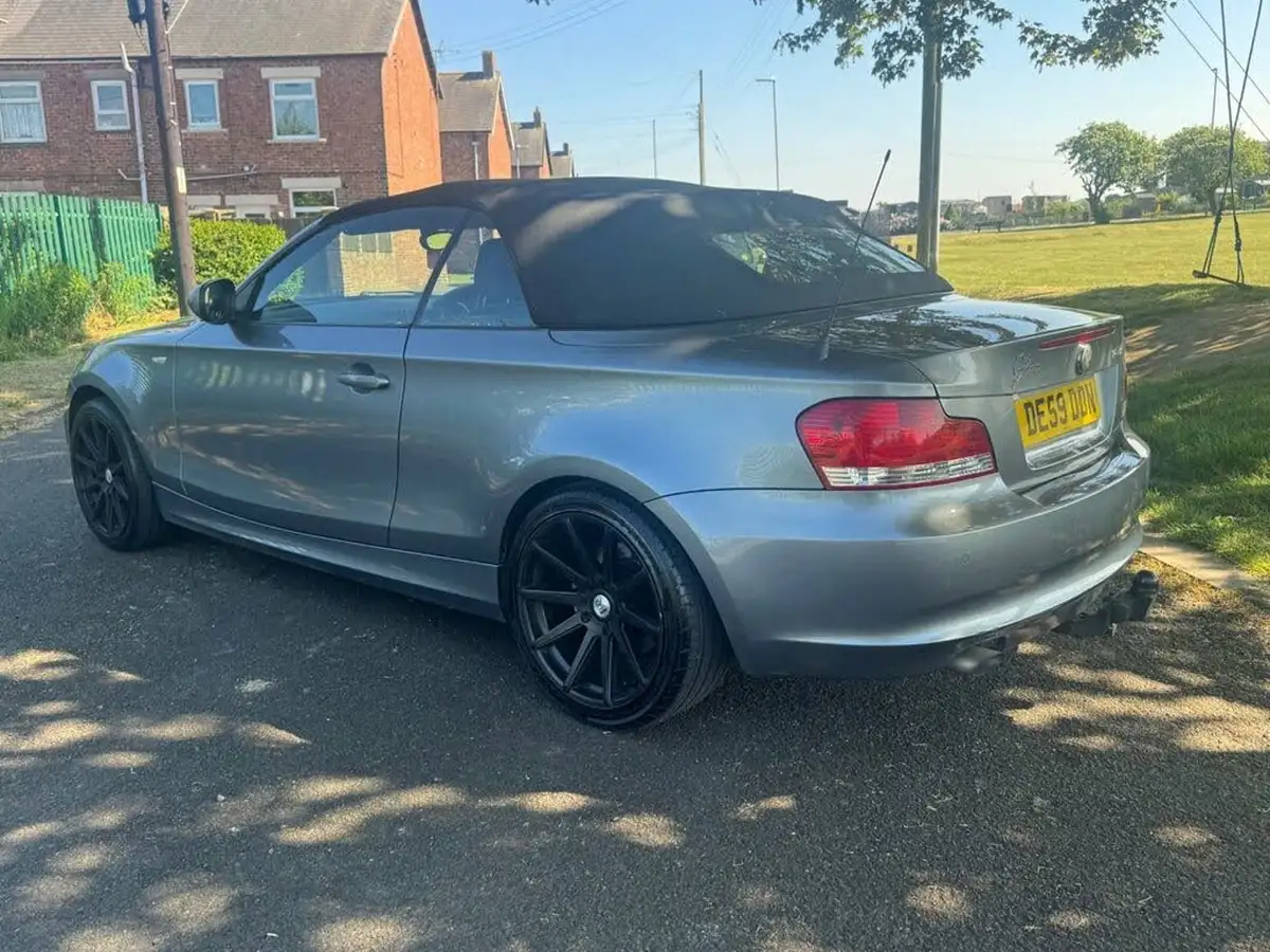 2009-bmw-1-series-20td-118d-sport-convertible-2d-big-5