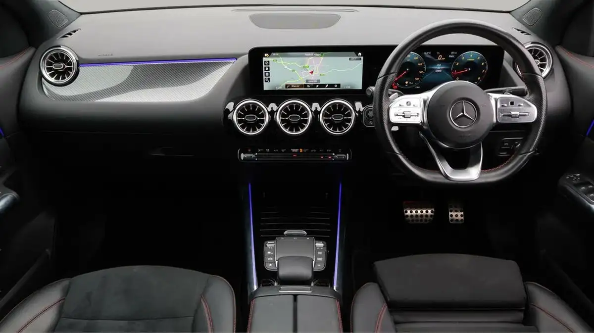 2022-mercedes-benz-gla-class-13-gla-180-amg-line-premium-big-13