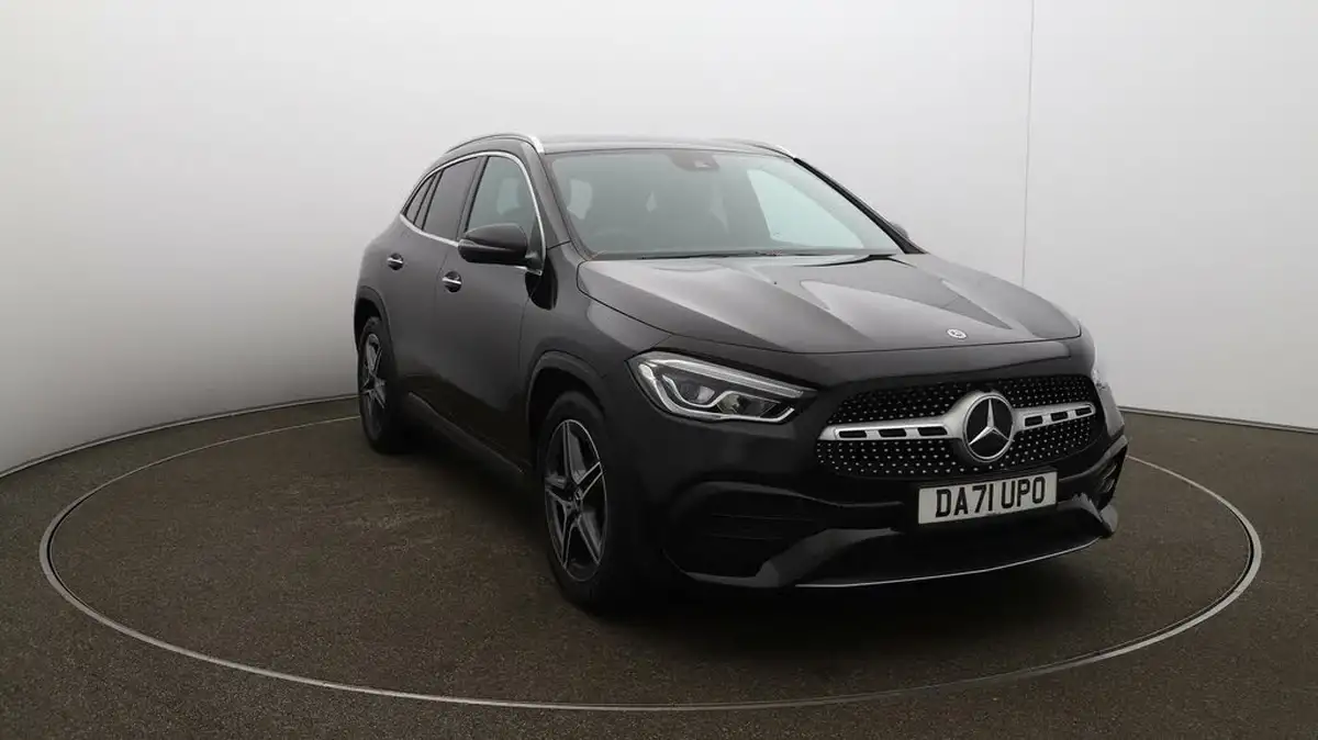 2022-mercedes-benz-gla-class-13-gla-180-amg-line-premium-big-33