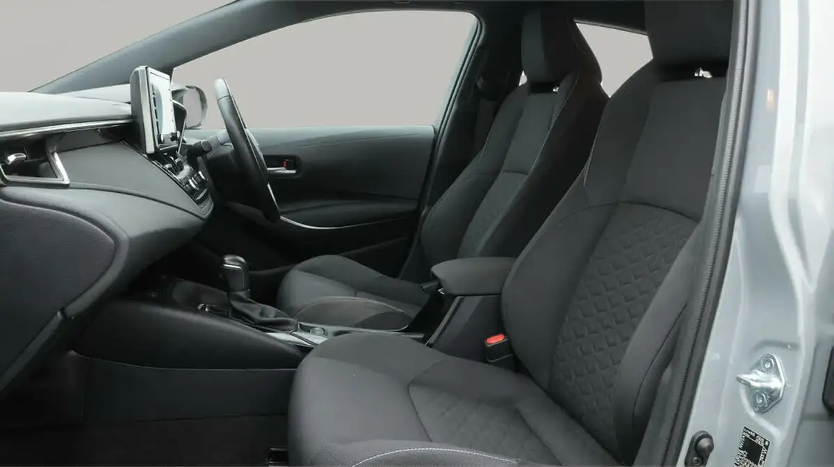 2022-toyota-corolla-18-vvt-i-icon-120bhp-trk-hatchback-5d-big-14