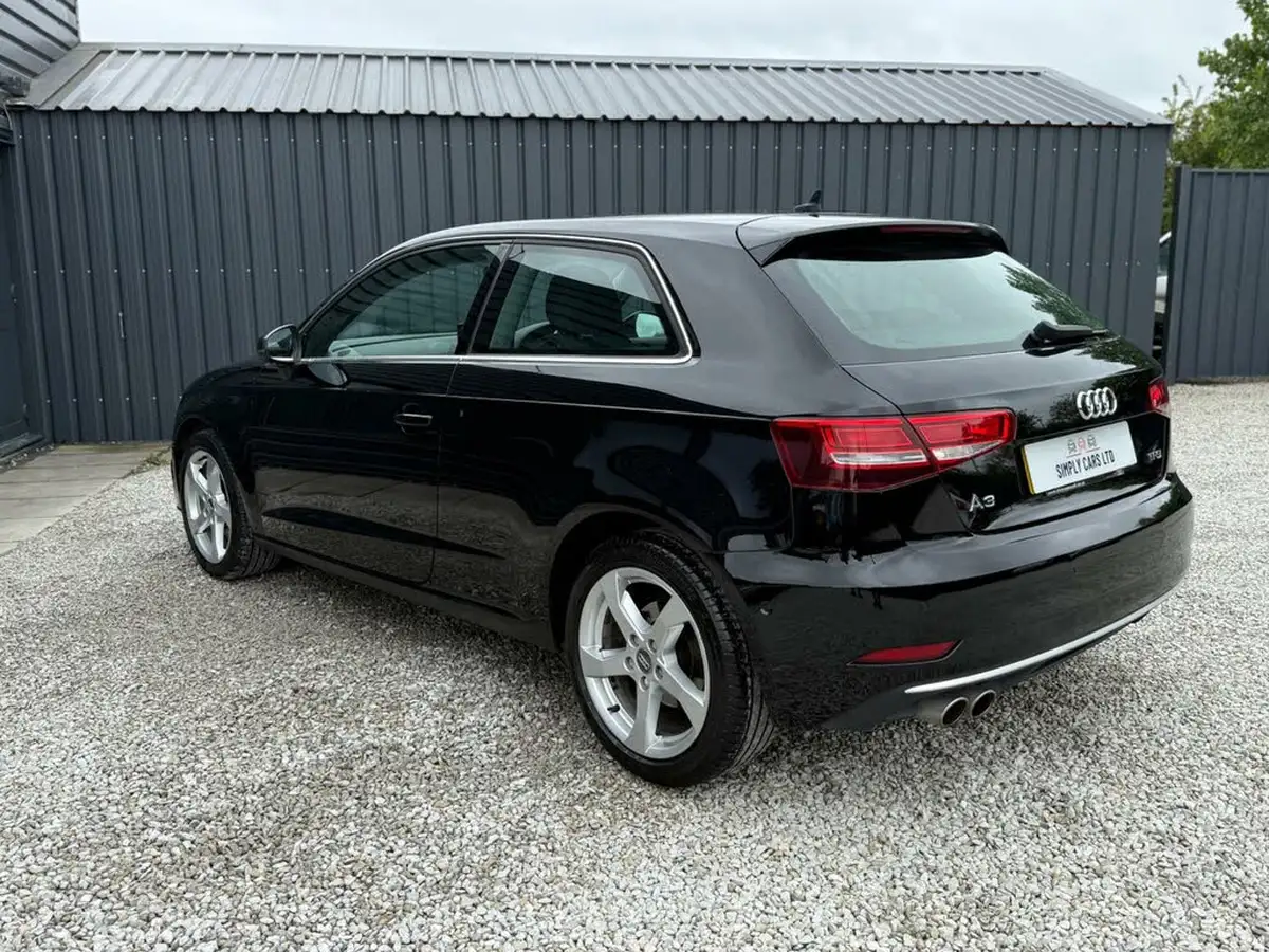 2017-audi-a3-15-tfsi-sport-hatchback-3d-s-tronic-big-4