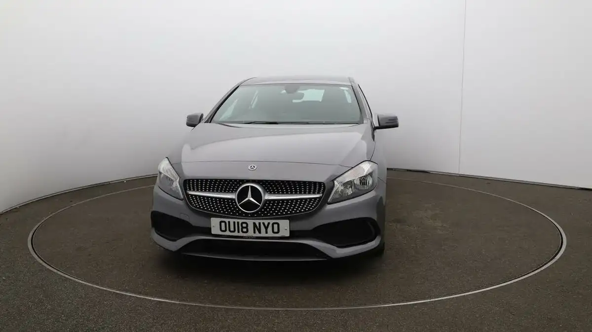 2018-mercedes-benz-a-class-16-a180-amg-line-ss-7g-dct-big-38