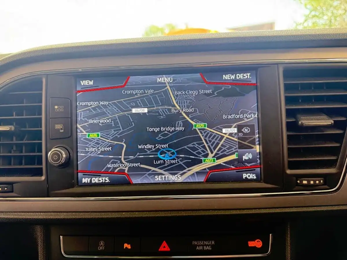 2019-seat-leon-16tdi-se-dynamic-hatchback-big-4
