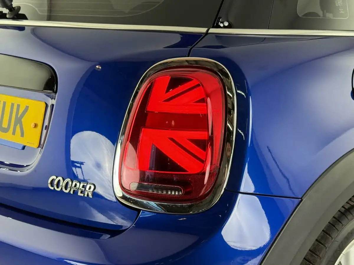 2019-mini-cooper-15-cooper-classic-hatchback-5d-auto-big-9