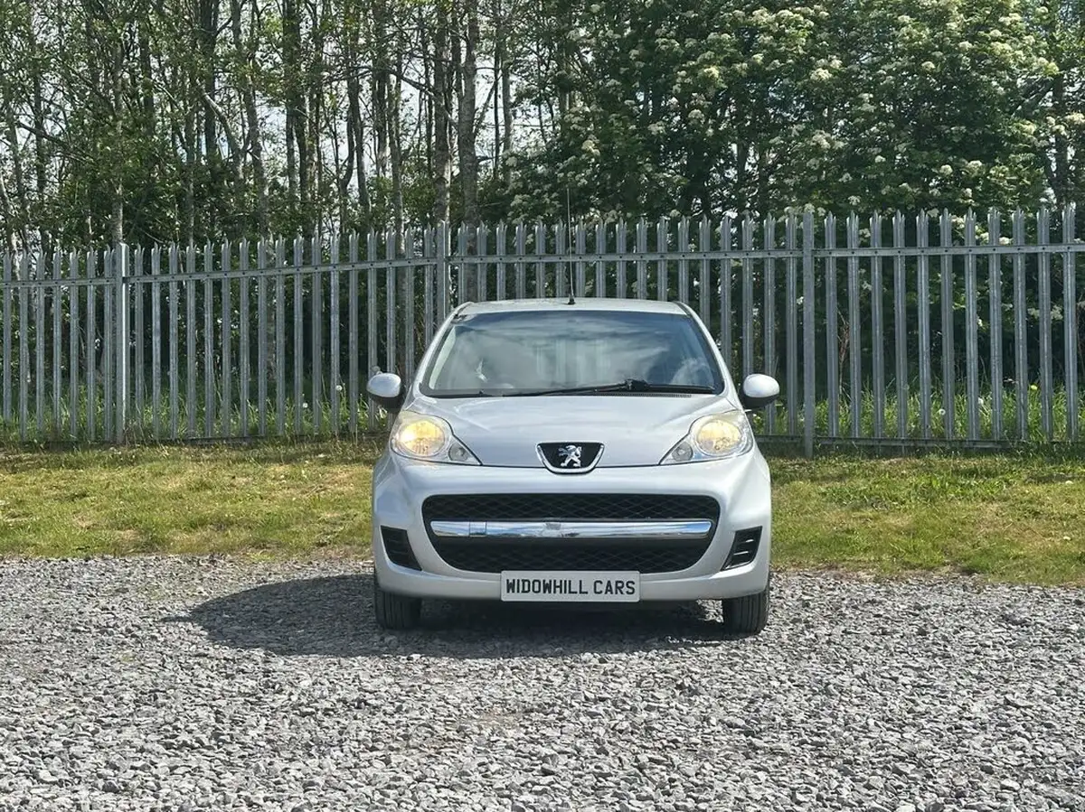 2009-peugeot-107-10-urban-12v-3d-big-1