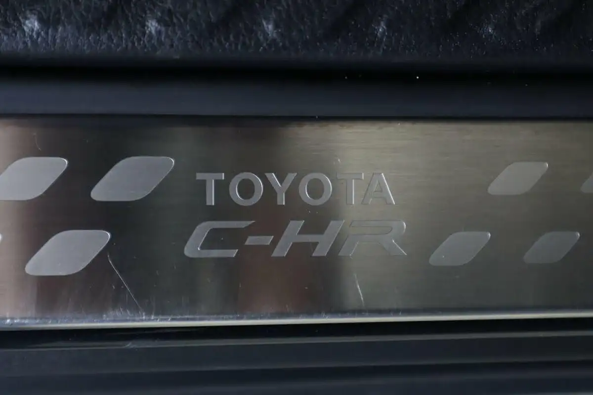 2021-toyota-c-hr-18-vvt-i-icon-big-47
