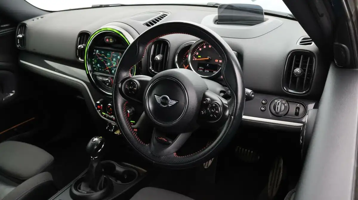 2018-mini-countryman-15-cooper-s-e-phev-ss-big-8