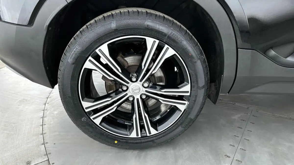2021-volvo-xc40-15-t5-inscription-262bhp-big-25