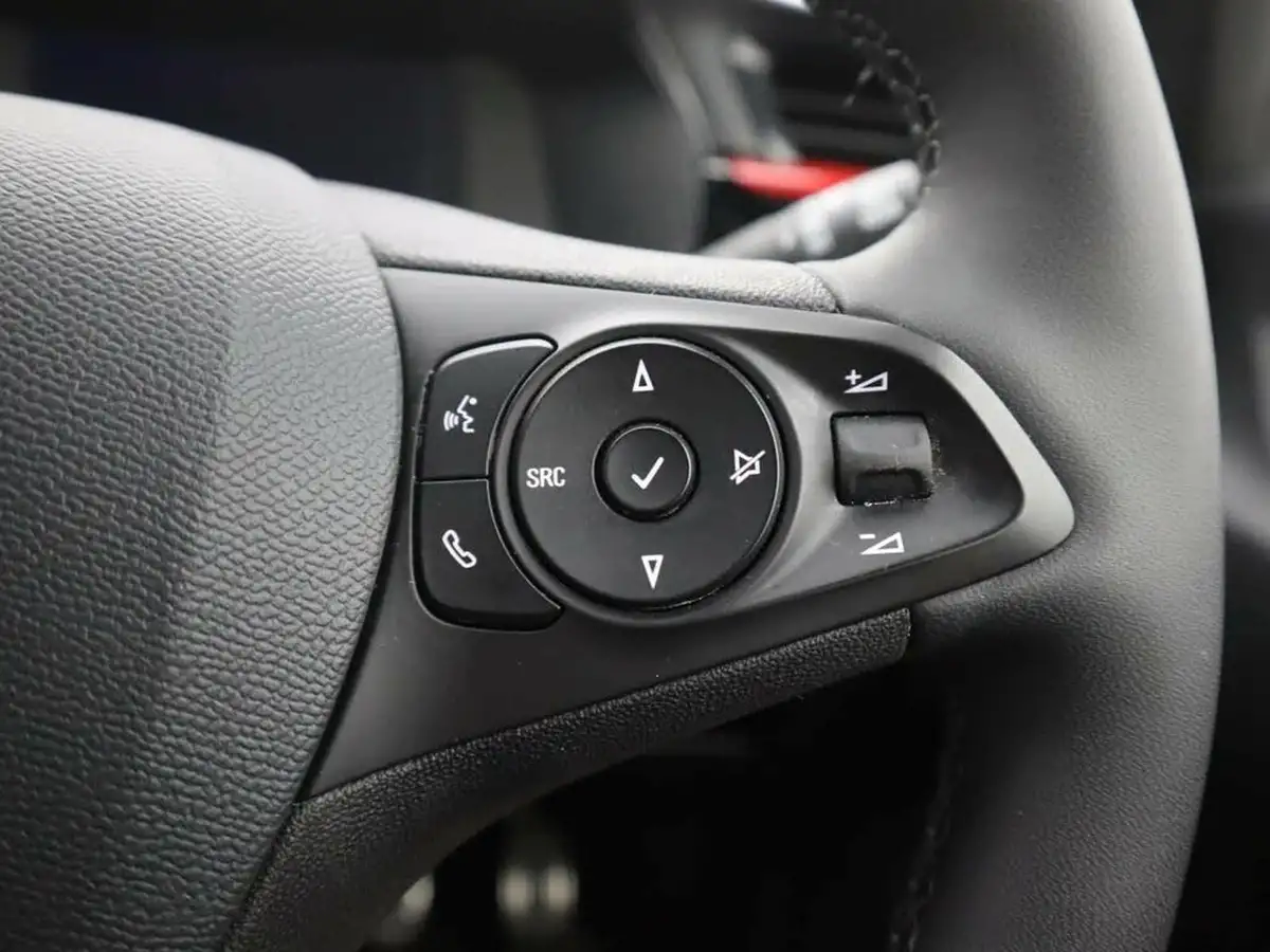 2023-vauxhall-corsa-12i-gs-big-31