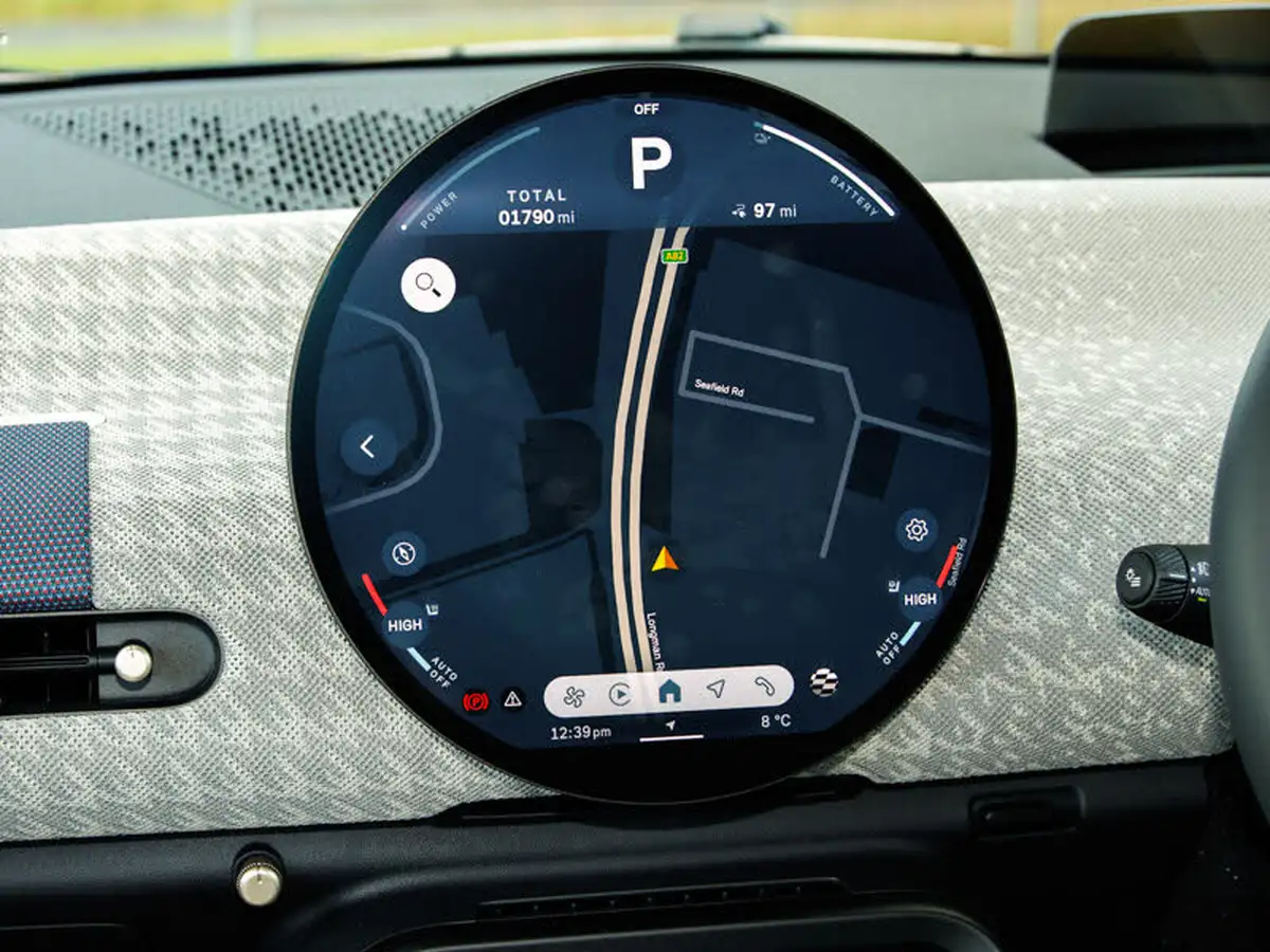 2024-mini-cooper-e-cooper-e-exclusive-big-18