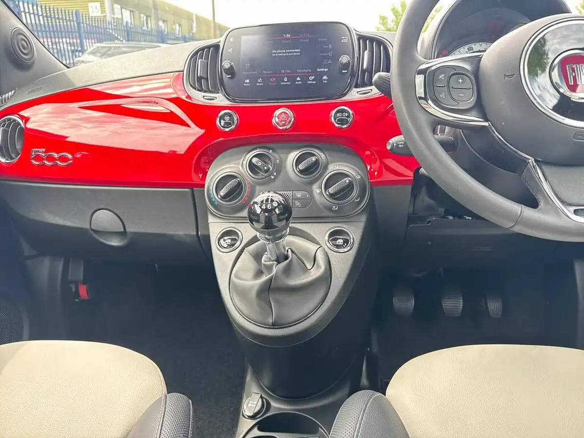 2022-fiat-500-10-dolcevita-big-14