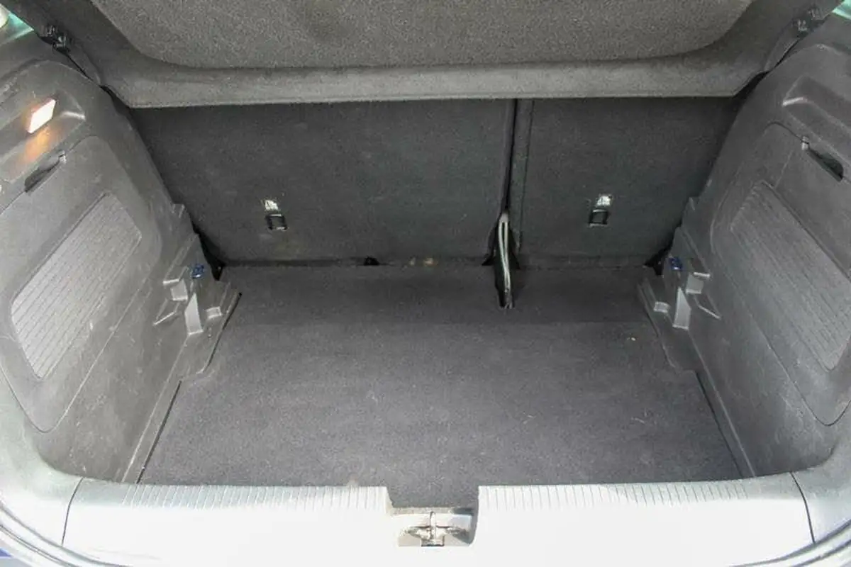 2022-vauxhall-crossland-12-elite-edition-130ps-big-9