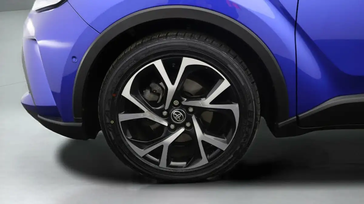 2021-toyota-c-hr-18-vvt-i-design-big-17