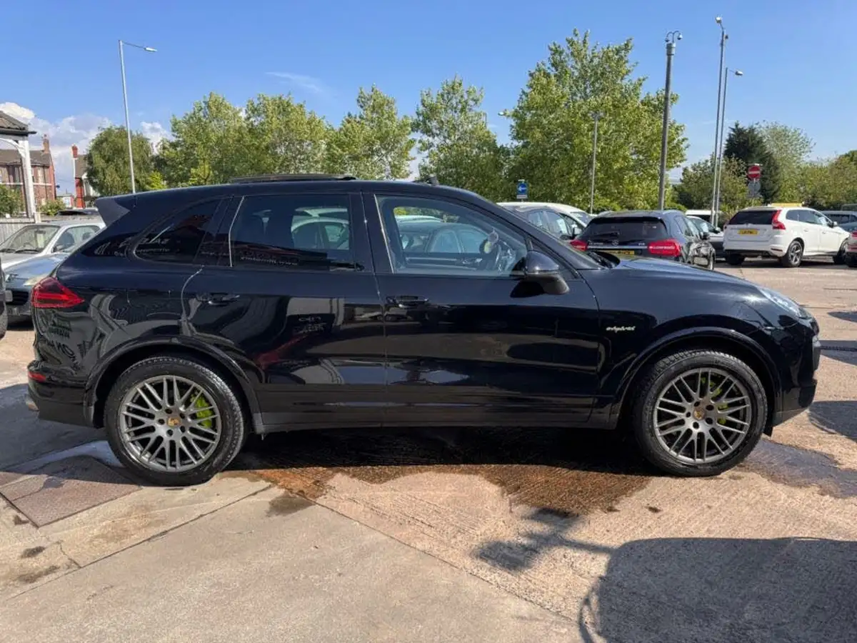 2016-porsche-cayenne-30-s-e-hybrid-platinum-edition-big-14