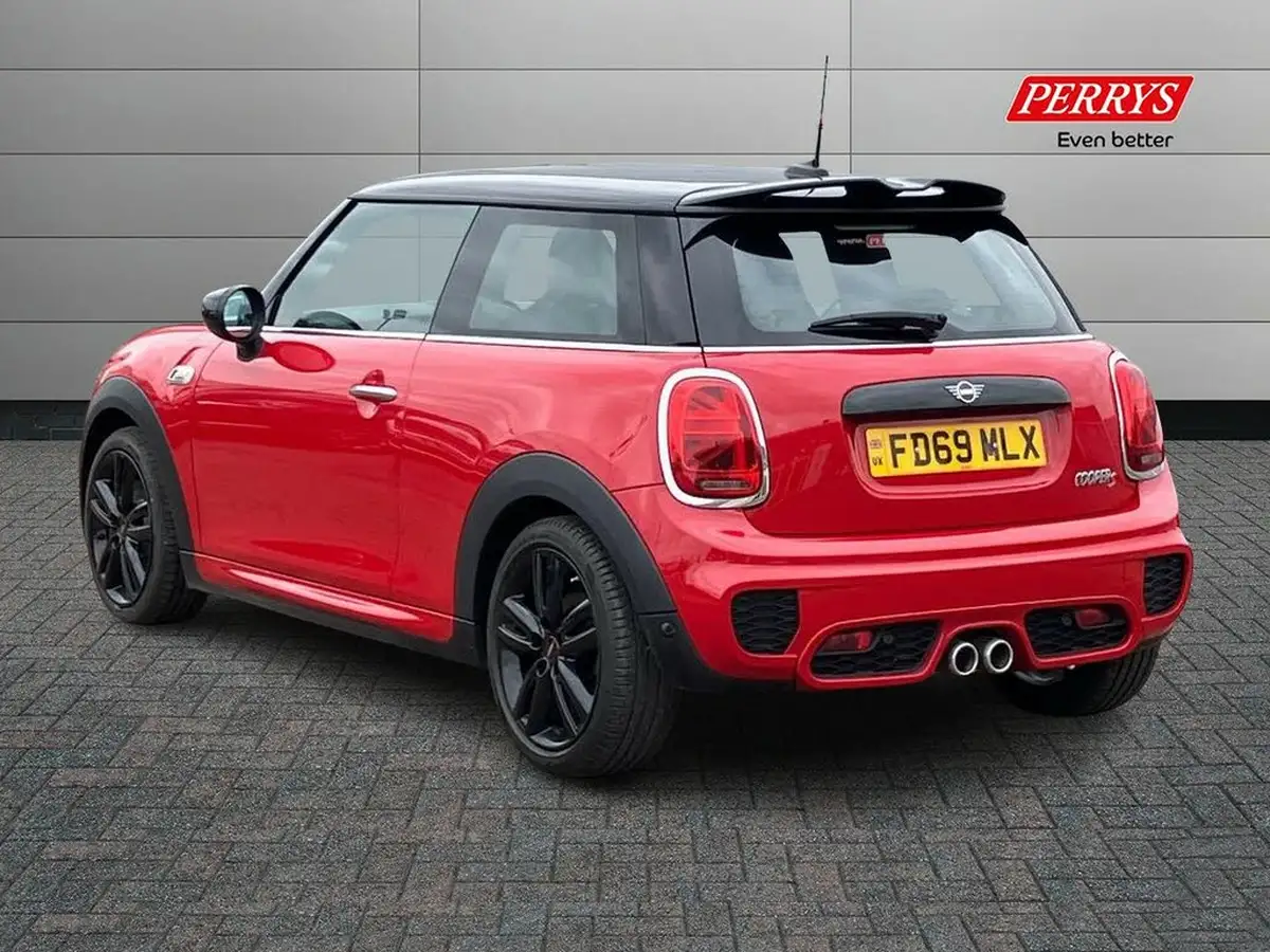 2019-mini-cooper-20-cooper-s-sport-189bhp-hatchback-3d-auto-big-1